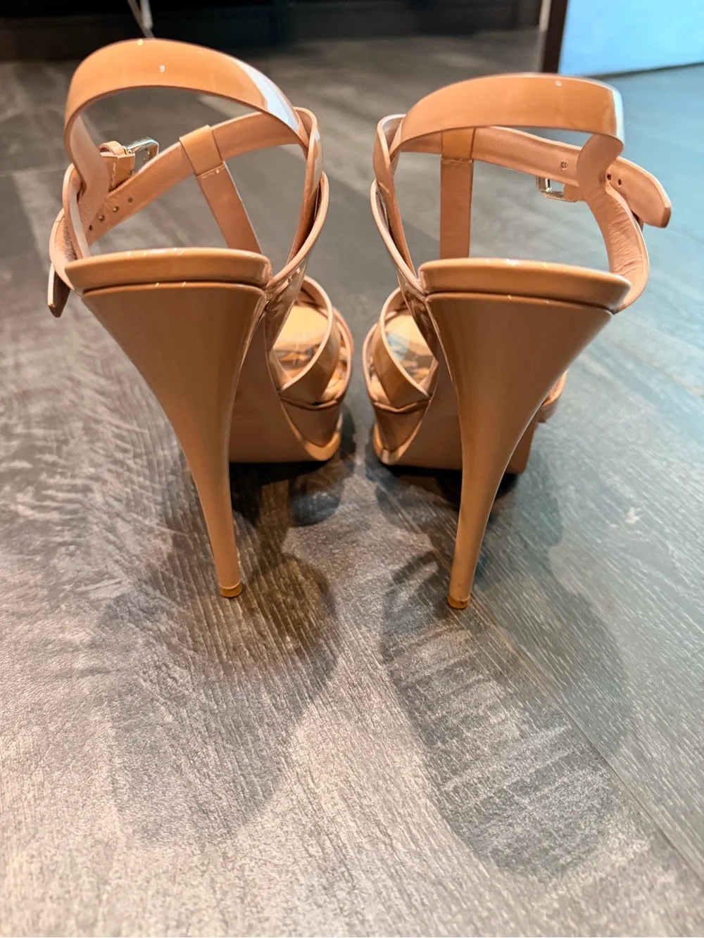 Saint Laurent Tan Leather Knot-Strap Platform Heels - Picture 2 of 4